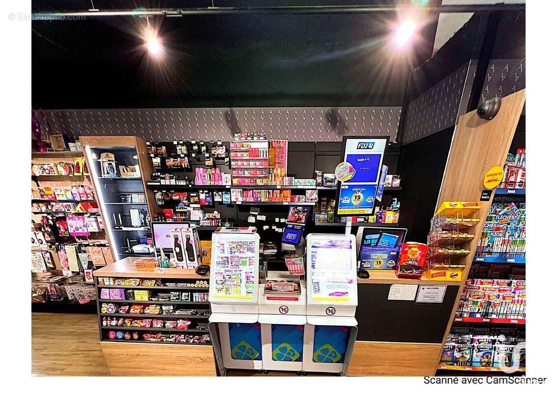 Photo 2 - Commerce à ALES