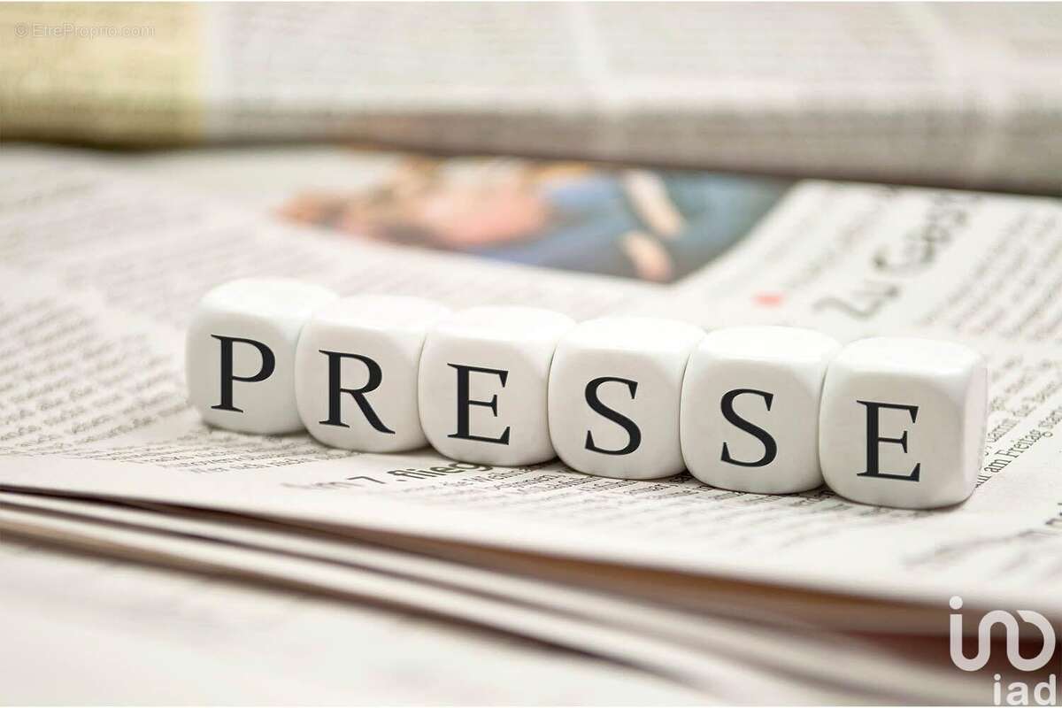 Photo 2 - Commerce à NIMES