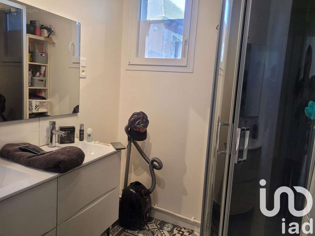 Photo 9 - Appartement à GUEUGNON