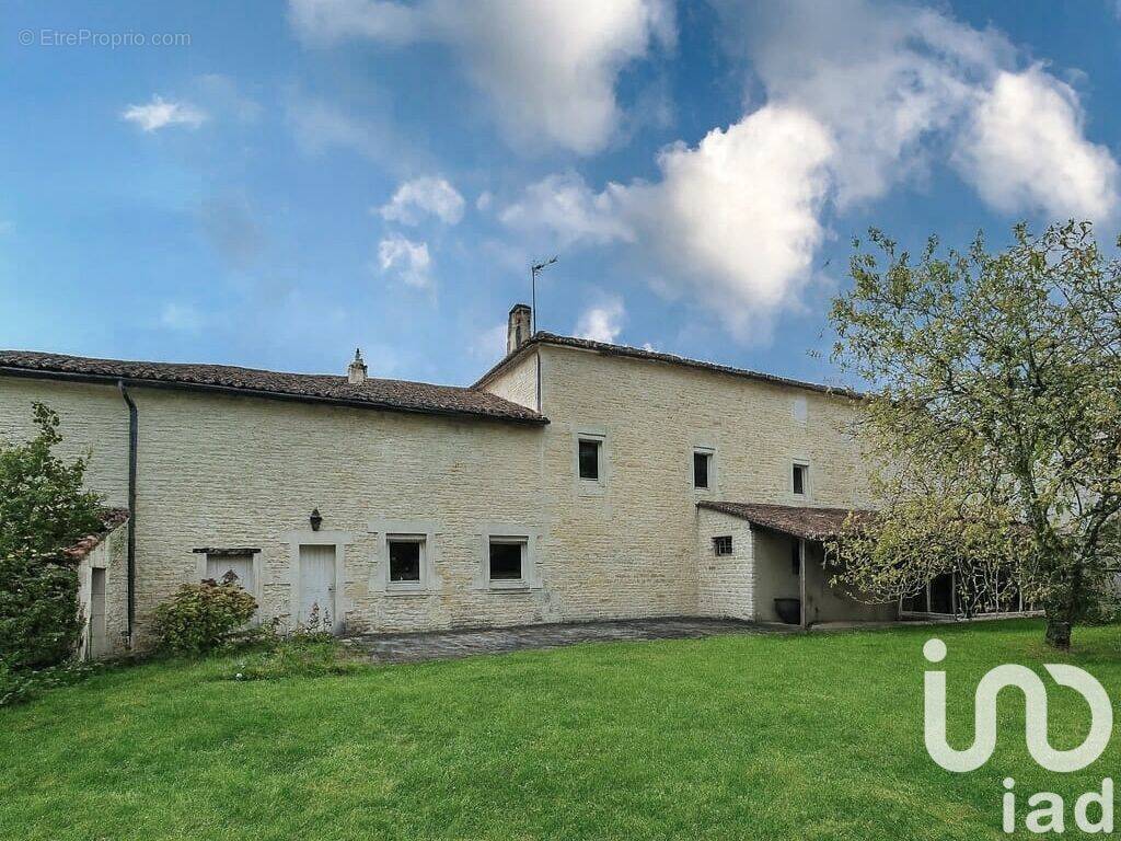 Photo 1 - Maison à MANSLE