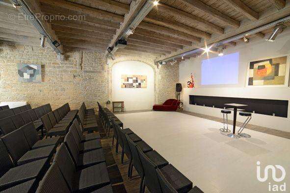 Photo 5 - Commerce à NIMES