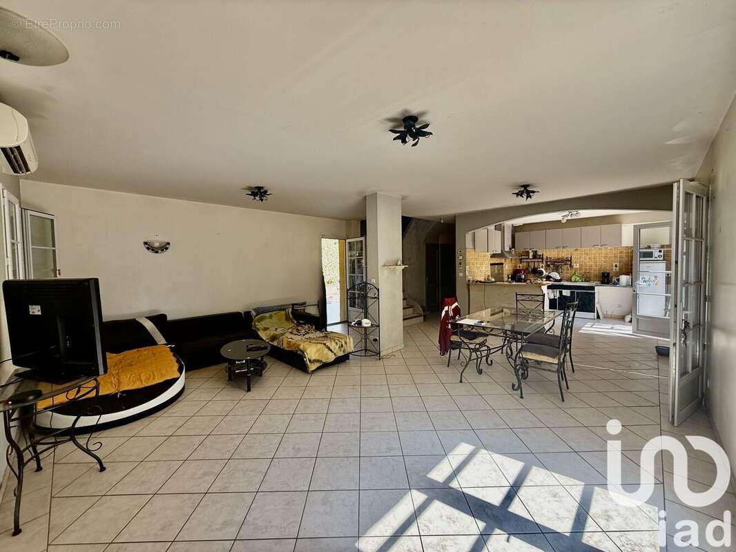 Photo 2 - Maison à FLASSANS-SUR-ISSOLE