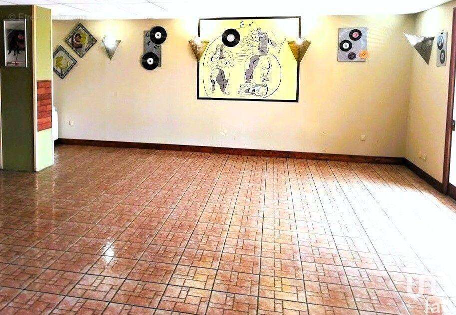 Photo 9 - Commerce à GERM