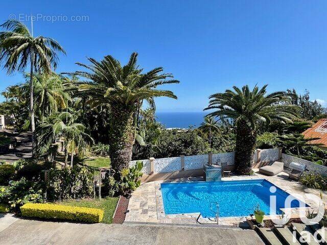 Photo 1 - Maison à SAINT-DENIS