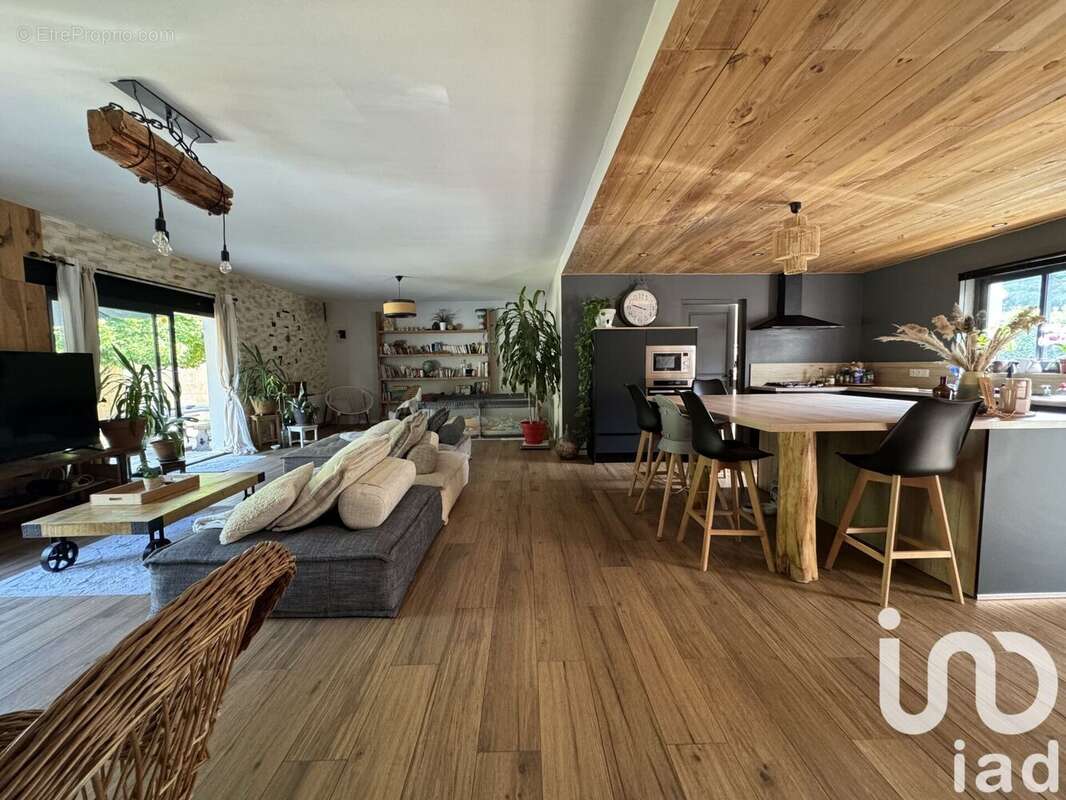 Photo 2 - Maison à ILLATS