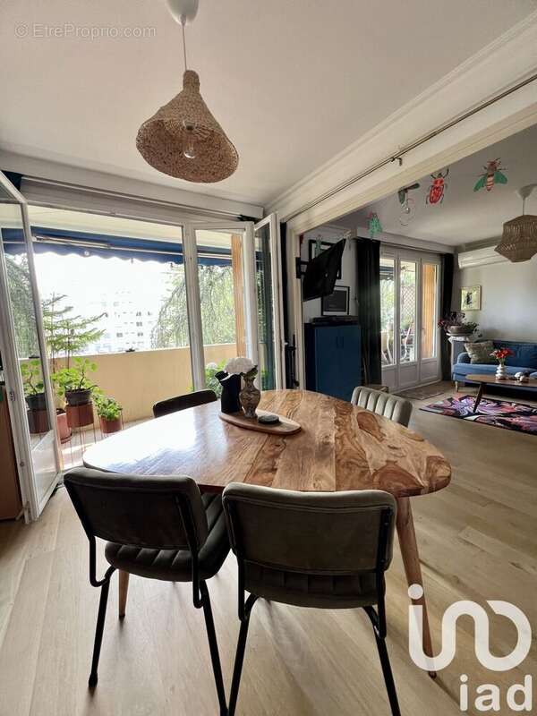 Photo 3 - Appartement à CALUIRE-ET-CUIRE