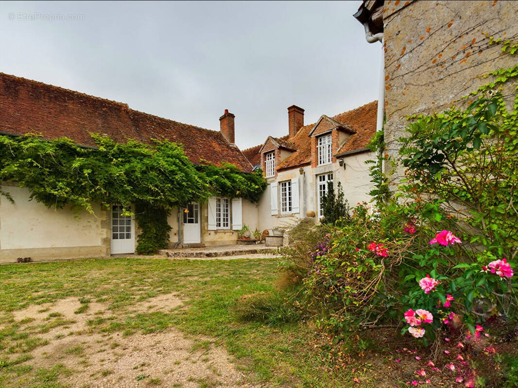 Maison à SAINT-BENOIT-SUR-LOIRE