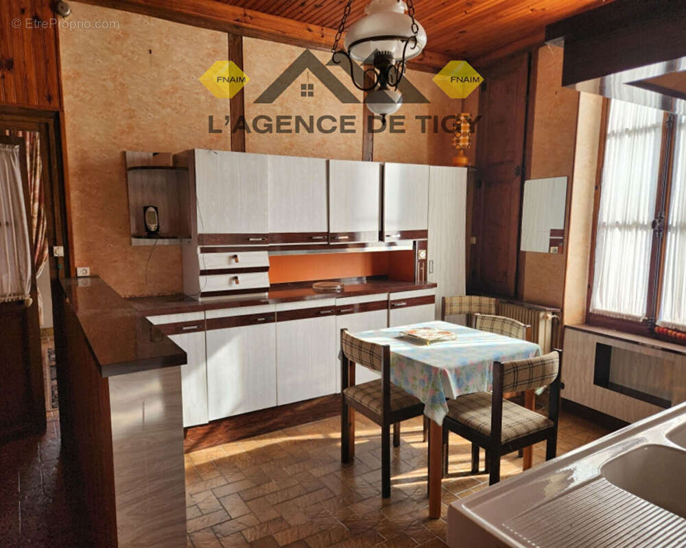 Maison à SAINT-GONDON