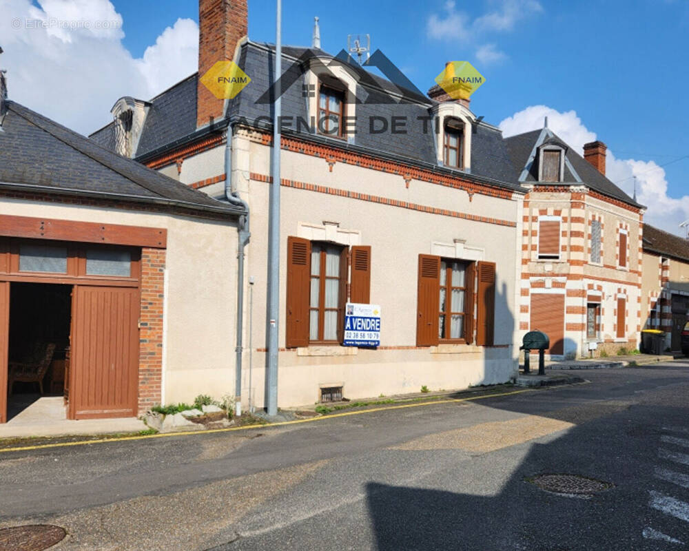 Maison à SAINT-GONDON