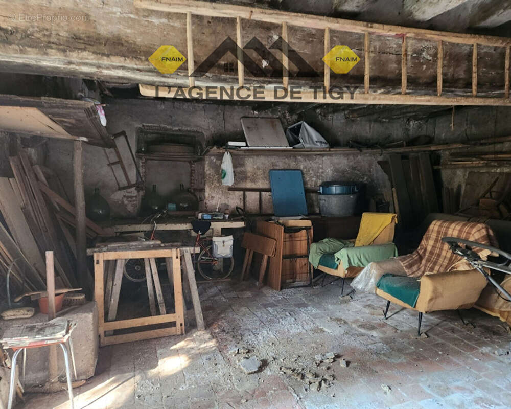 Maison à SAINT-GONDON