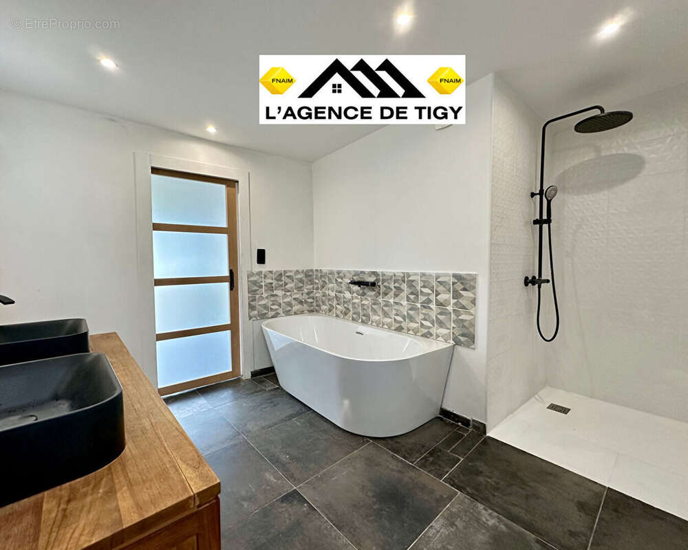 Maison à NEUVY-EN-SULLIAS