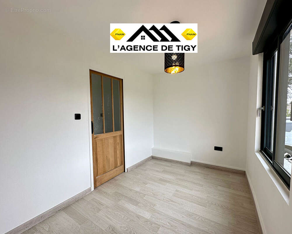 Maison à NEUVY-EN-SULLIAS