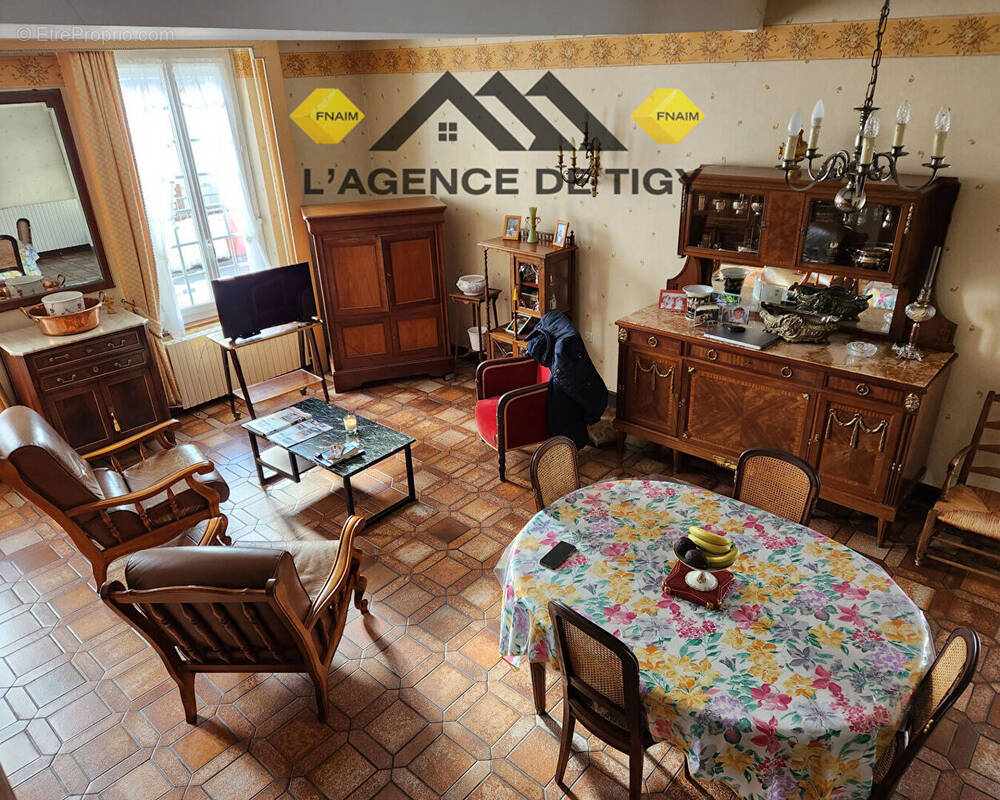 Maison à SULLY-SUR-LOIRE