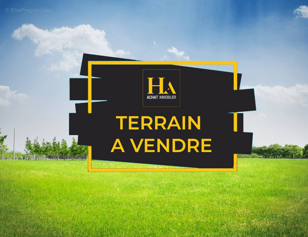 Terrain à SAINTE-SUZANNE