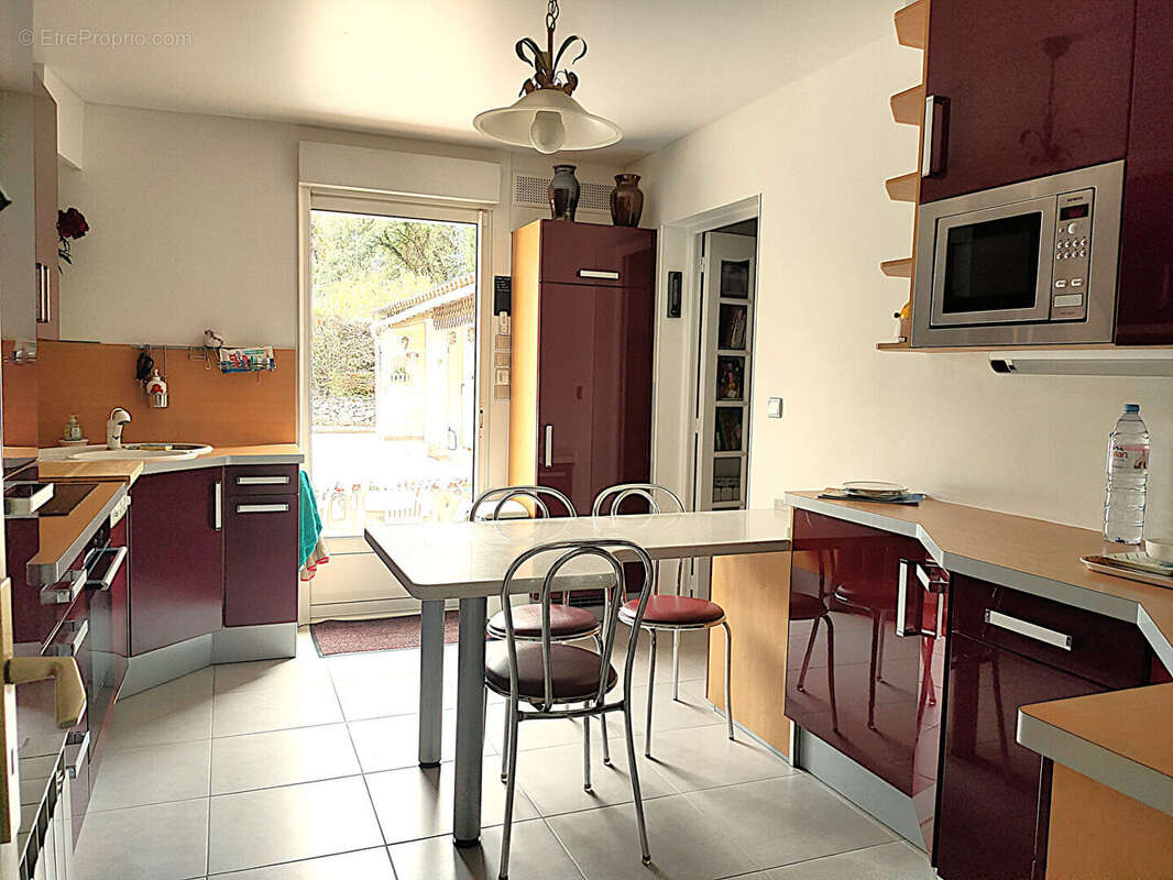 Maison à FORCALQUEIRET