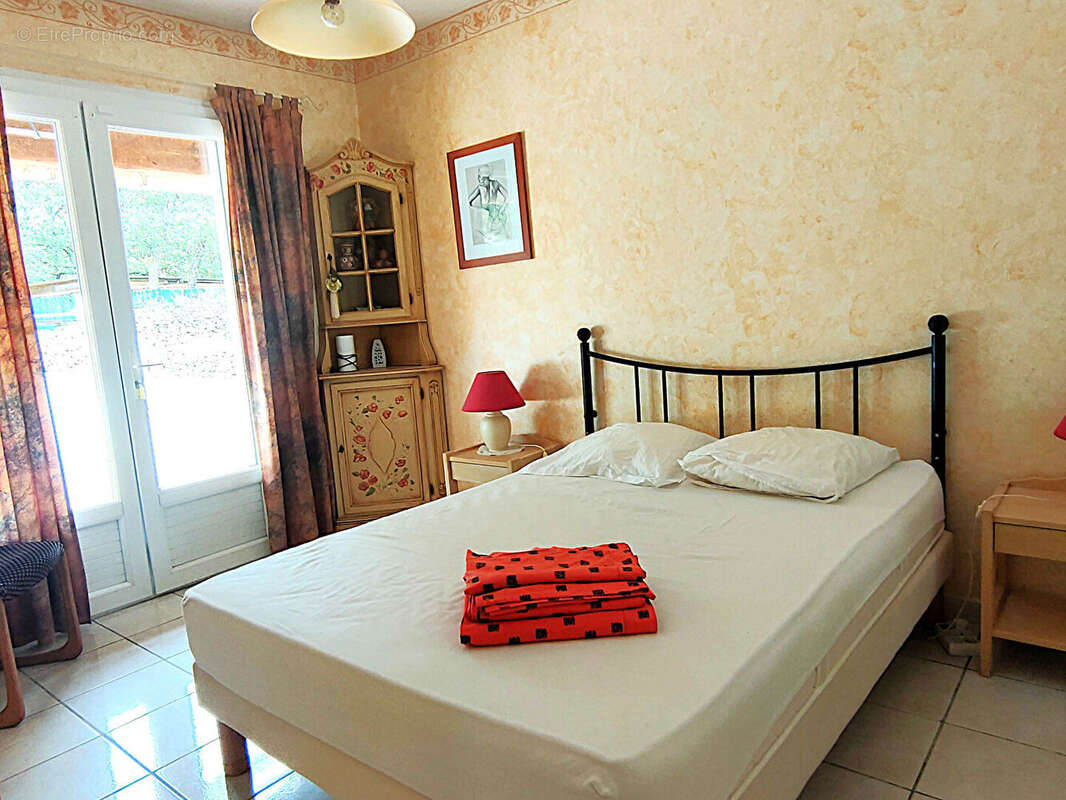 Maison à FORCALQUEIRET