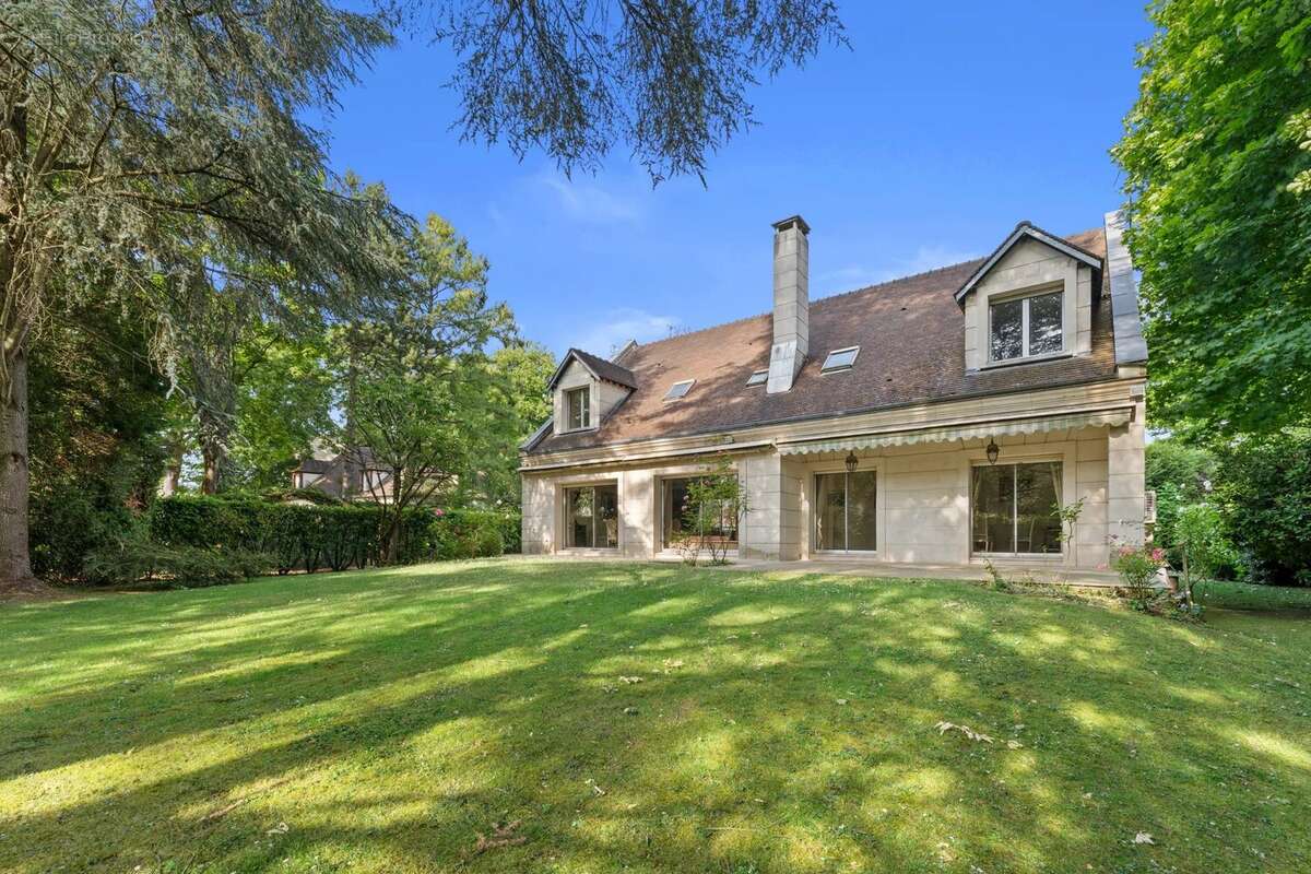 Maison à VAUCRESSON