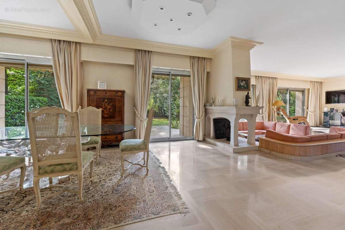 Maison à VAUCRESSON