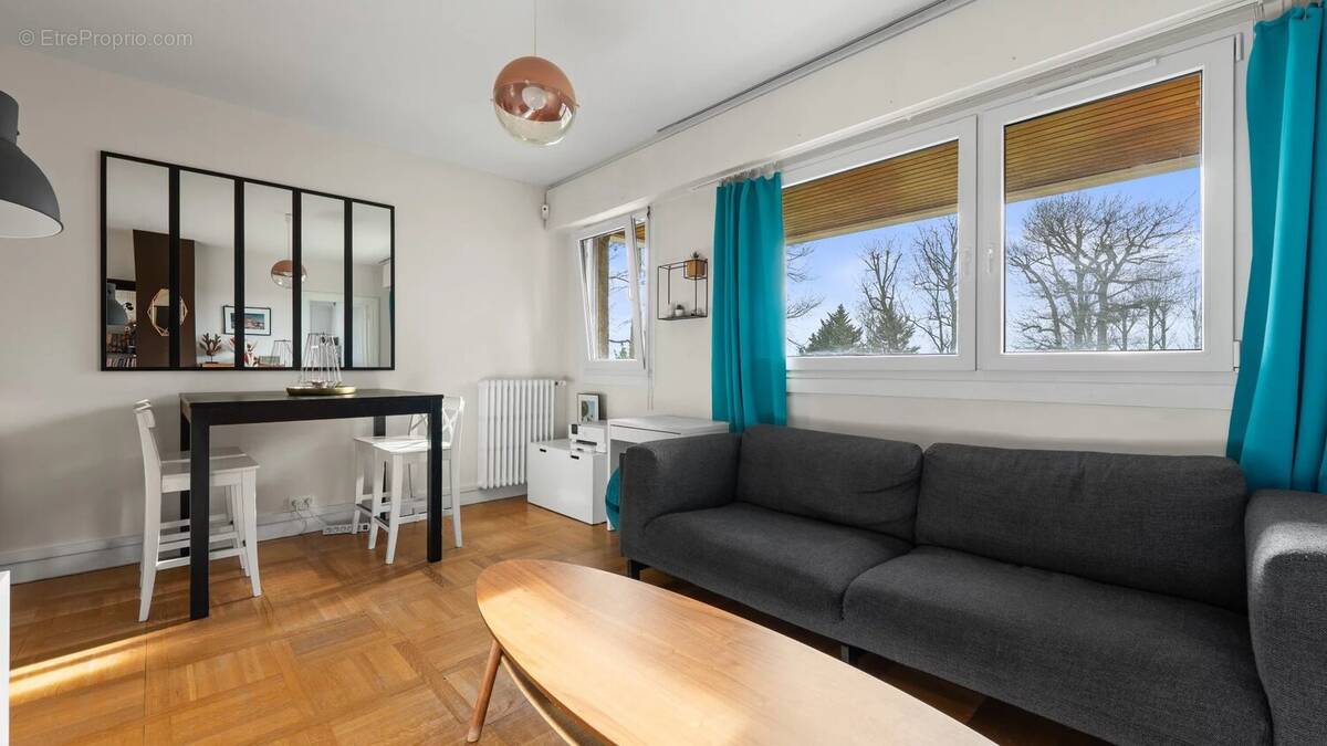 Appartement à GARCHES