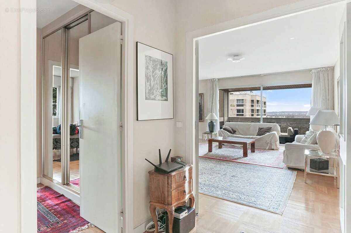 Appartement à GARCHES