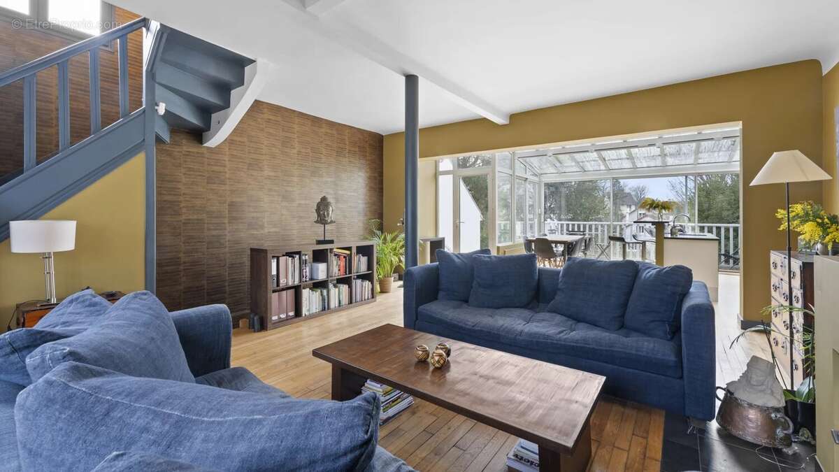 Maison à LA CELLE-SAINT-CLOUD