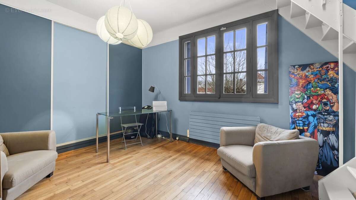 Maison à LA CELLE-SAINT-CLOUD