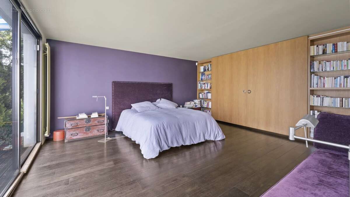 Maison à LA CELLE-SAINT-CLOUD