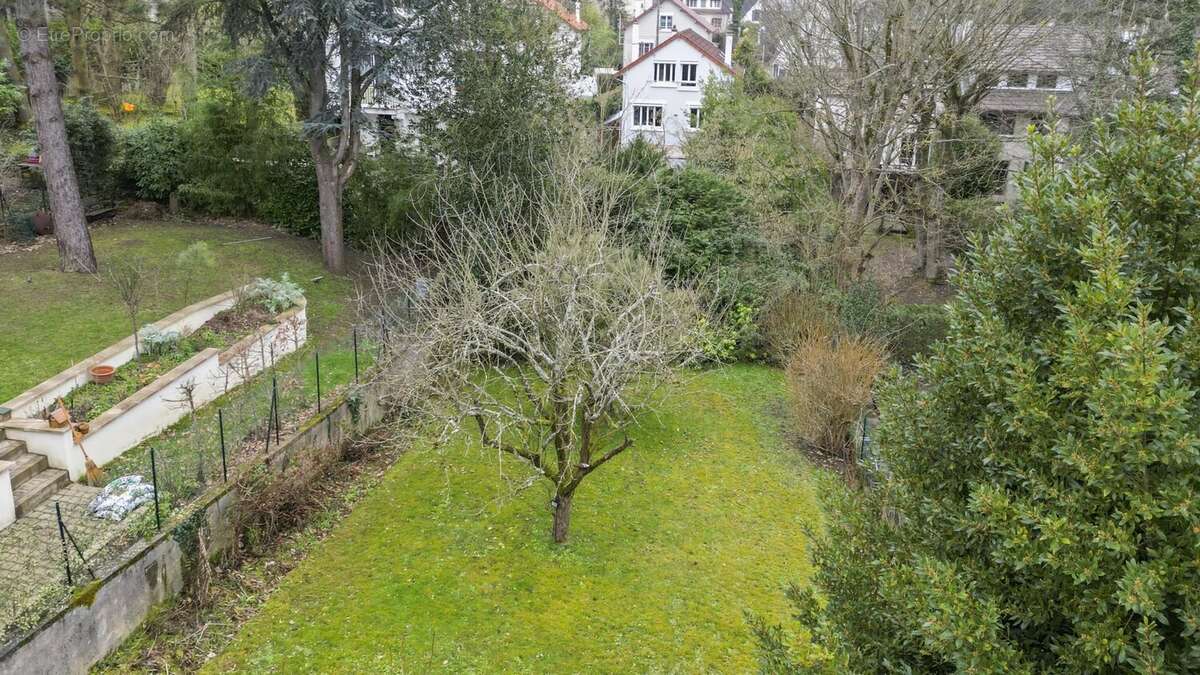 Maison à LA CELLE-SAINT-CLOUD