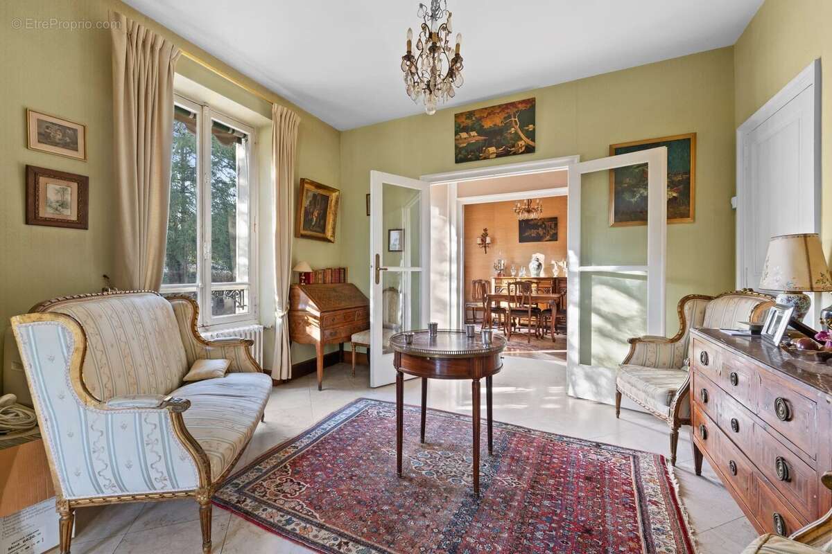 Maison à VAUCRESSON