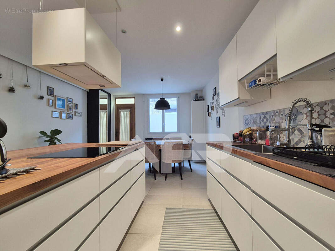 Maison à CARRIERES-SUR-SEINE