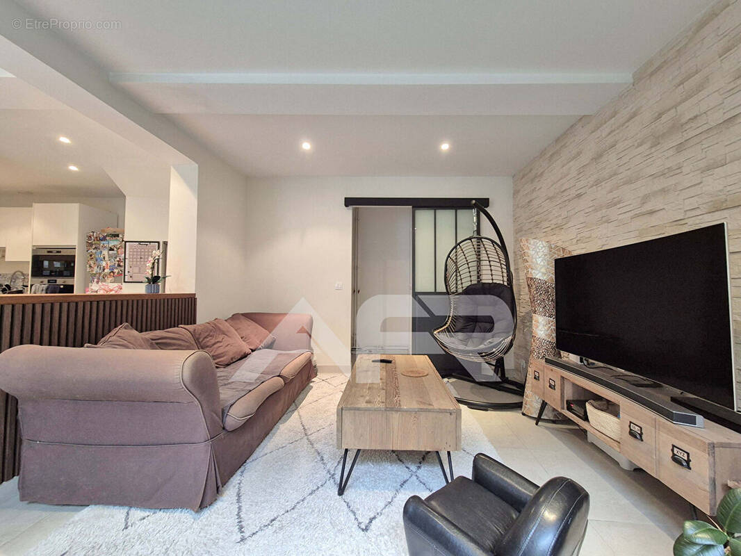 Maison à CARRIERES-SUR-SEINE