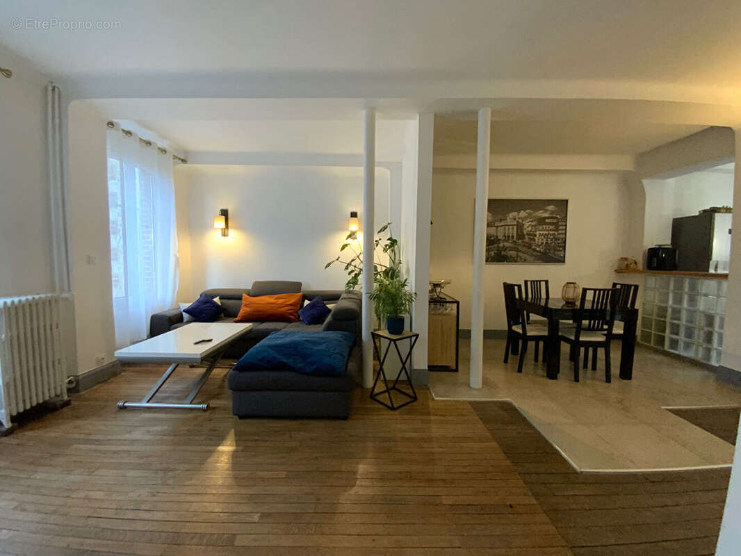 Maison à SAINTE-SAVINE