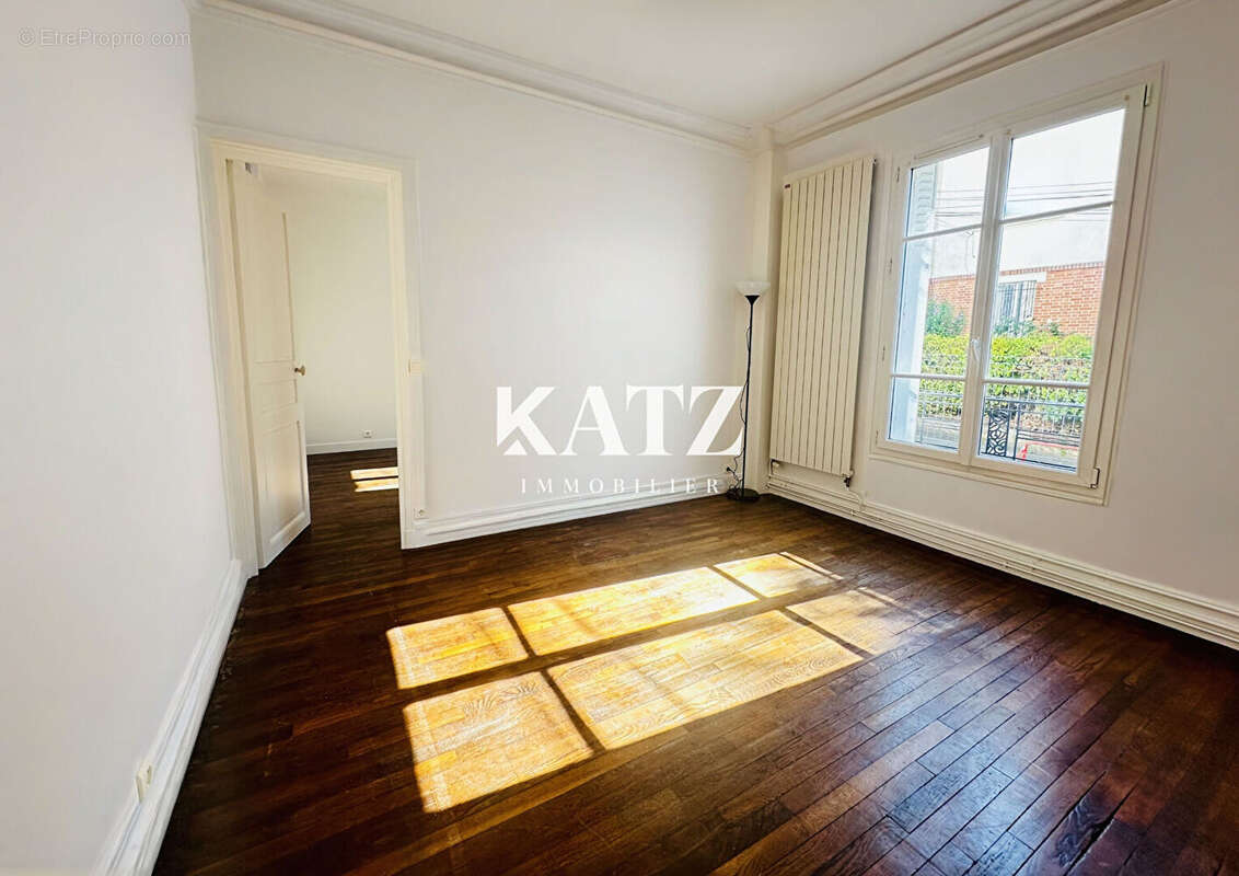 Appartement à GARCHES