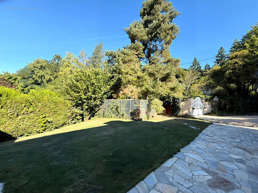 Maison à JOUY-EN-JOSAS