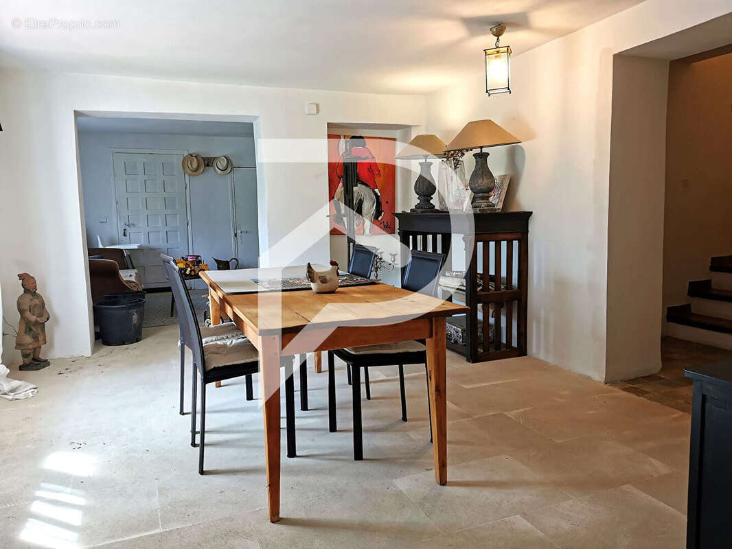 Maison à VILLECROZE