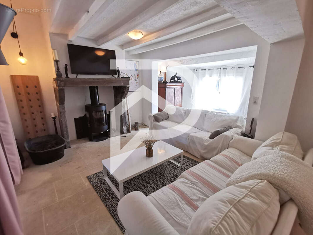 Maison à VILLECROZE