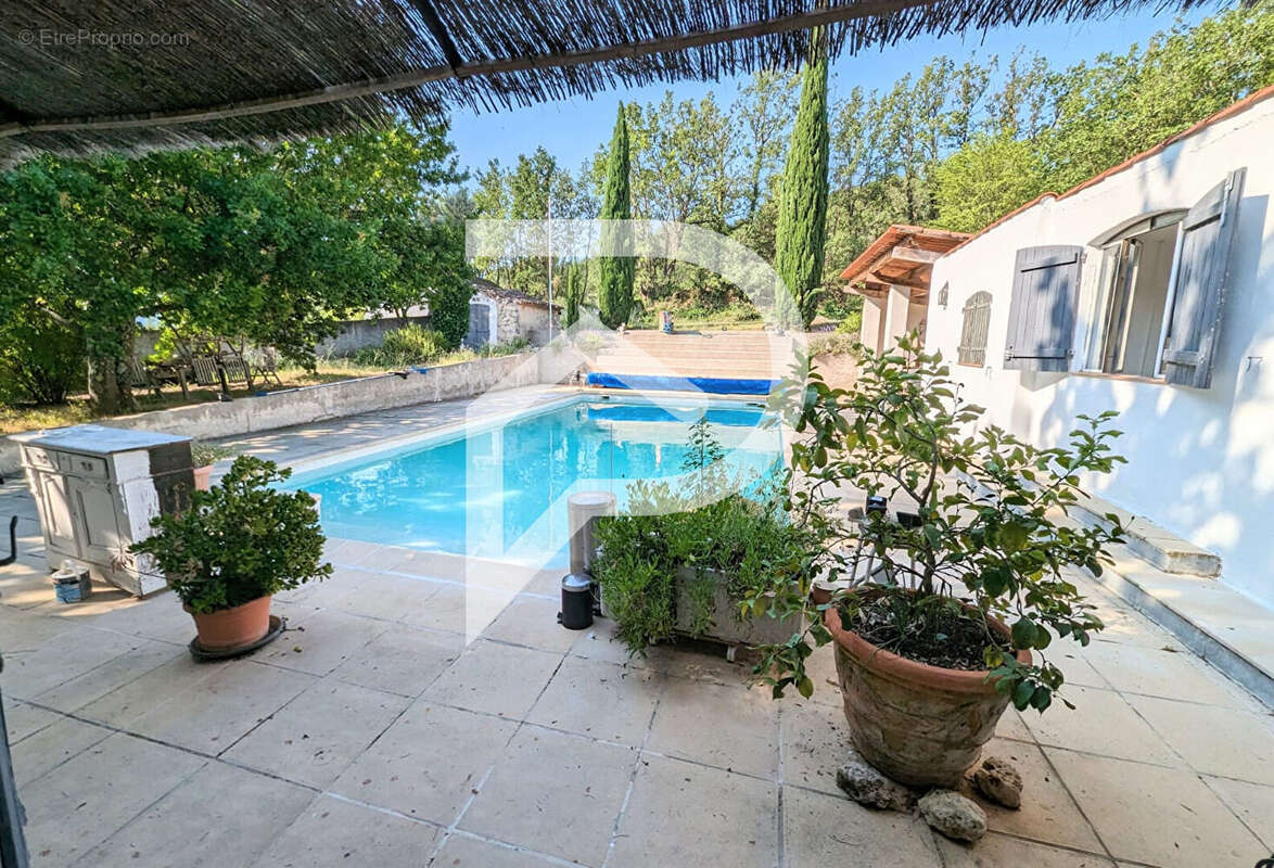 Maison à VILLECROZE