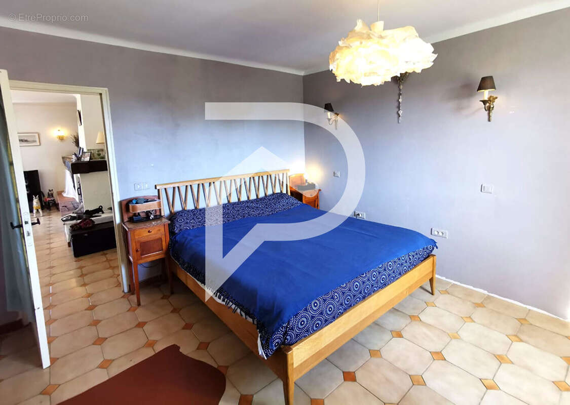 Maison à VILLECROZE