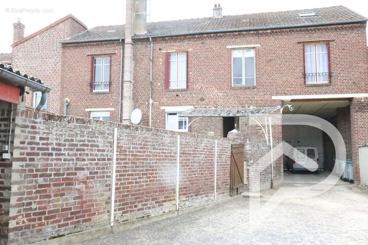Maison à RIBECOURT-DRESLINCOURT
