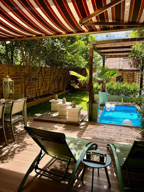 Appartement à SAINT-LAURENT-DU-VAR