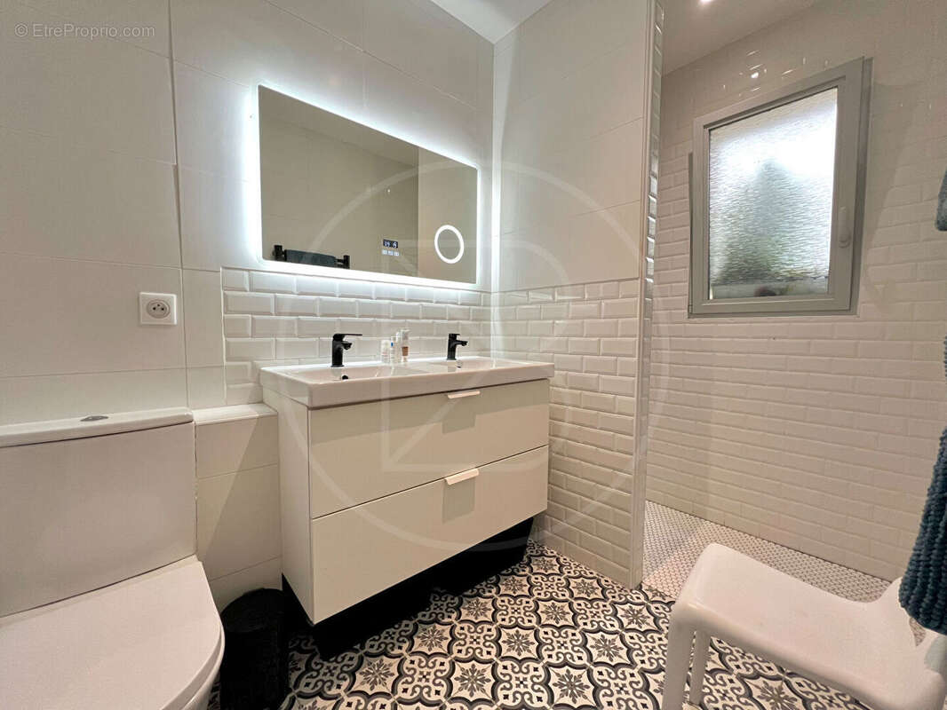 Maison à SAINT-EMILION