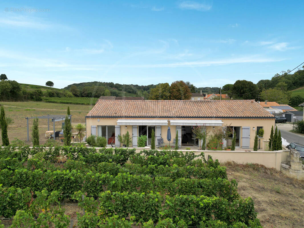 Maison à SAINT-EMILION