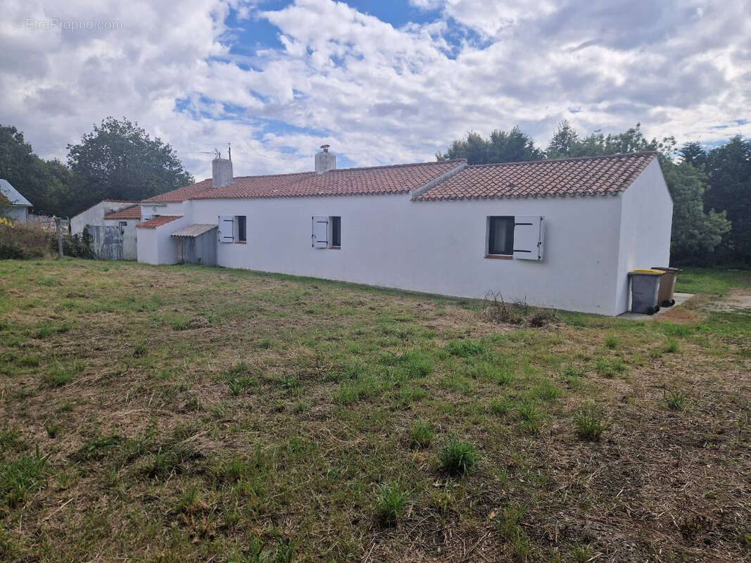 Maison à SALLERTAINE