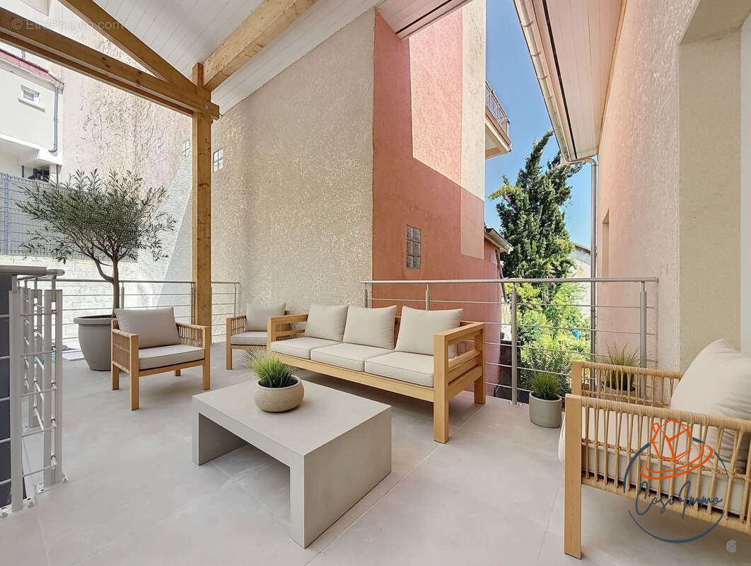 Appartement à BELLEGARDE-SUR-VALSERINE