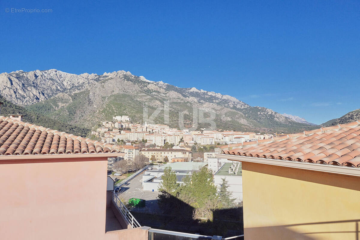 Appartement à CORTE