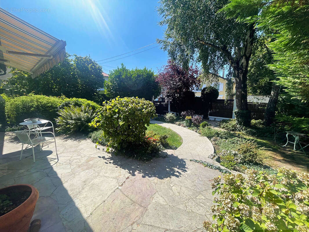 Maison à NEUILLY-PLAISANCE