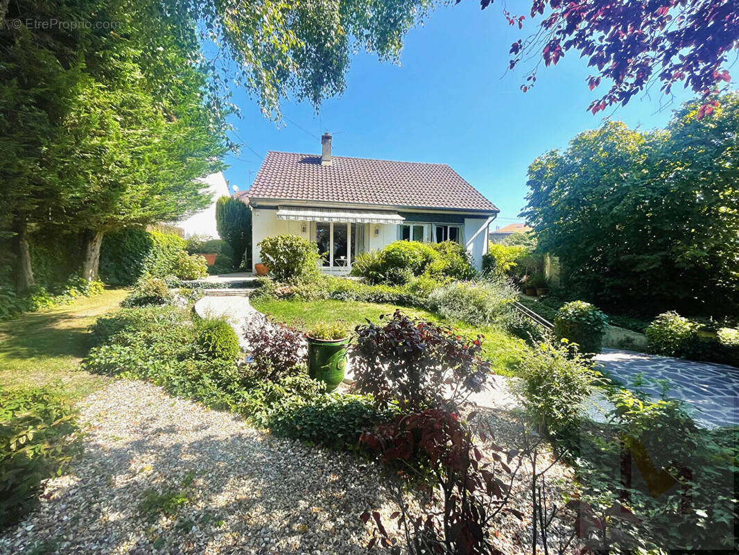 Maison à NEUILLY-PLAISANCE