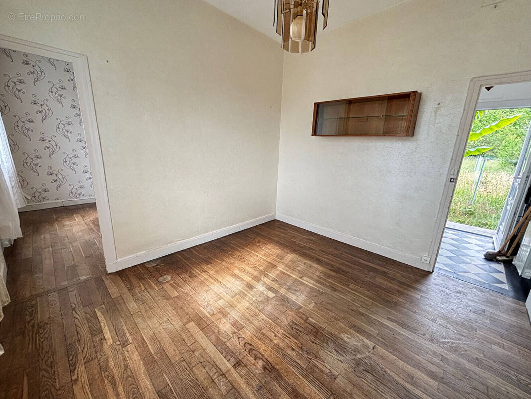 Appartement à FOURCHAMBAULT