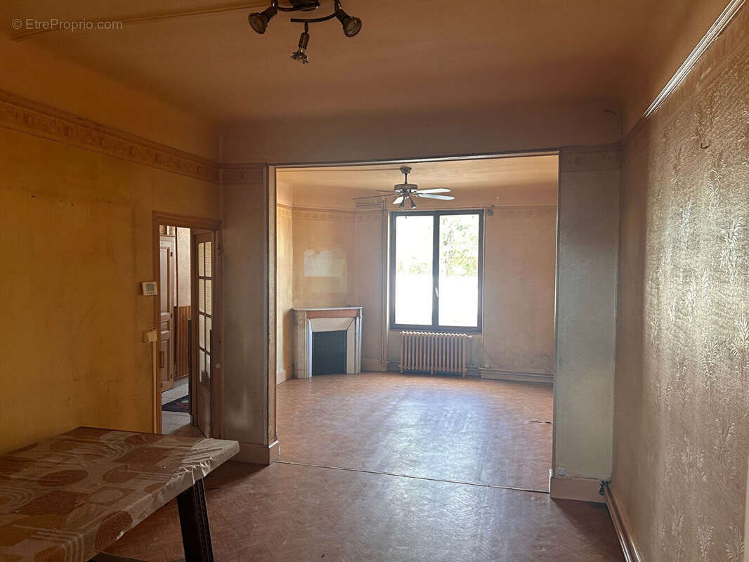 Maison à FOURCHAMBAULT