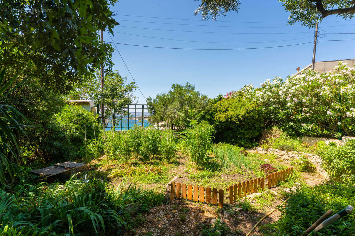 Maison à MARSEILLE-7E